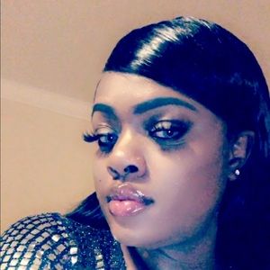 Meet your Posher, Jade